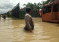 Banjir Aceh Tamiang : 29 Ribu KK Mengungsi, Jalan Masih Lumpuh