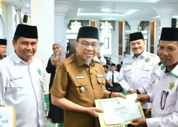 Kemenag Padang Lawas Gelar Tabligh Akbar Sambut Ramadan 1447 H, Salurkan Santunan dan Sertifikat Halal