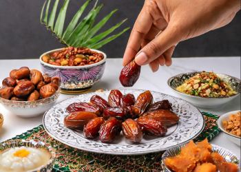 Jadwal Buka Puasa Surabaya dan Sekitarnya 10 Maret 2026, Maghrib Pukul 17.48 WIB