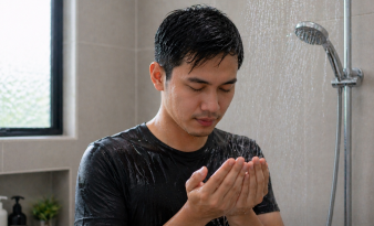 Doa Islami: Niat dan Bacaan Doa Mandi Wajib Bagi Laki-laki Lengkap Arab dan Artinya